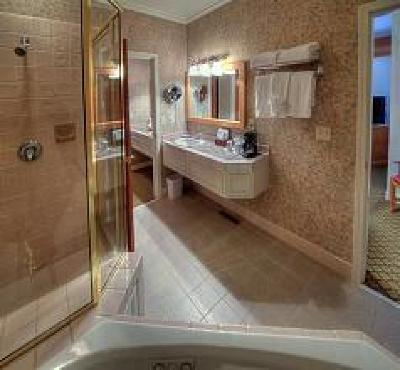 фото отеля Pine Ridge Inn