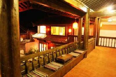 фото отеля Lijiang Yunjin Yaju Courtyard Hotel