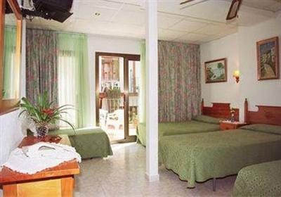 фото отеля Hotel Neptuno Calella