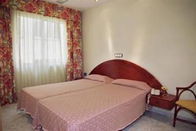 фото отеля Hotel Neptuno Calella