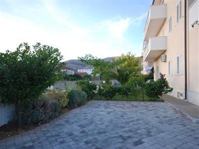 фото отеля Apartmani Trogir