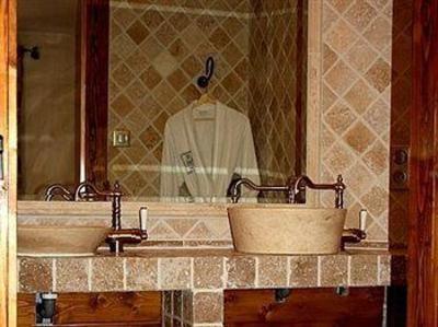 фото отеля Auberge Du Haut Jardin Hotel Rehaupal