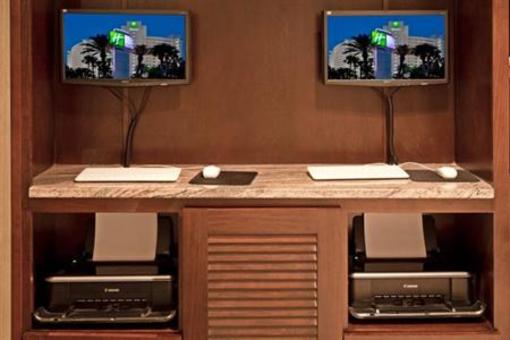 фото отеля Holiday Inn Resort Panama City Beach