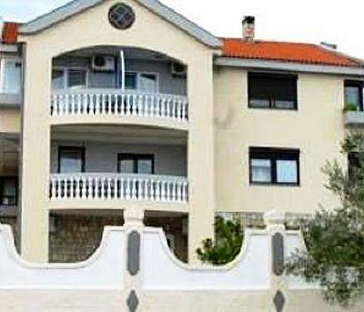 фото отеля Sars Apartments
