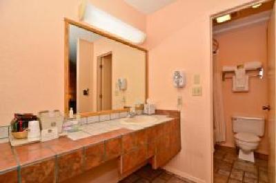 фото отеля BEST WESTERN Kokopelli Lodge