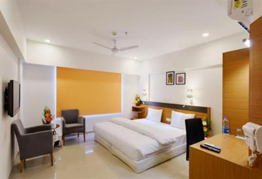 фото отеля HI 5 Hotel