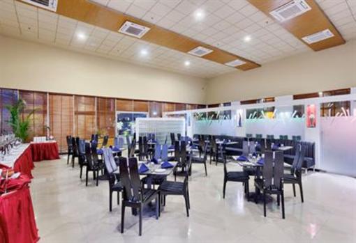 фото отеля HI 5 Hotel