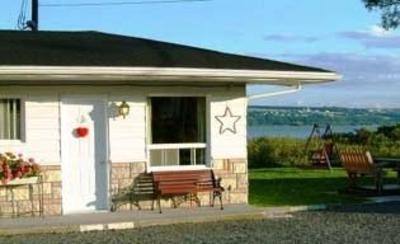 фото отеля Motel au bord du Fleuve