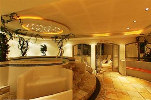 фото отеля Wellness & Aktiv Hotel Hartl