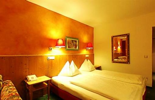 фото отеля Wellness & Aktiv Hotel Hartl