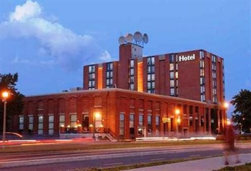 фото отеля Hotel Plaza Valleyfield