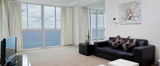 фото отеля Mint Broadbeach