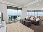 фото отеля Mint Broadbeach