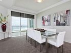 фото отеля Mint Broadbeach