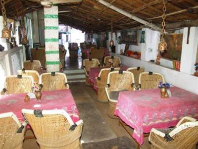 фото отеля Chitchat Restaurant and Guest House