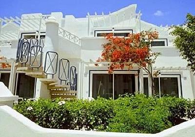 фото отеля Oasis Apartments Lanzarote
