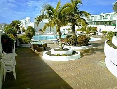 фото отеля Oasis Apartments Lanzarote
