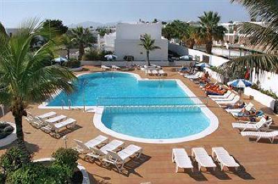 фото отеля Oasis Apartments Lanzarote