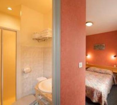 фото отеля Hotel Restaurant Le Provence Le Monastier-sur-Gazeille
