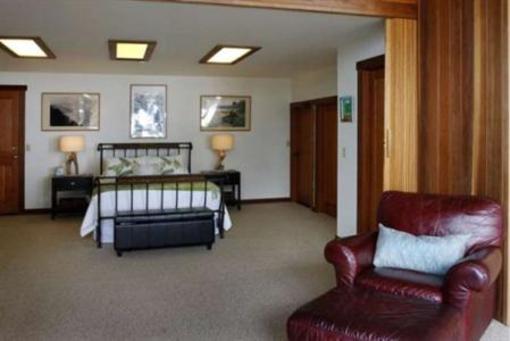 фото отеля Jenner Vacation Rentals
