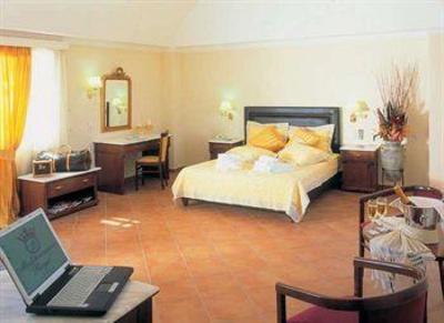 фото отеля Mediterranean Beach Palace