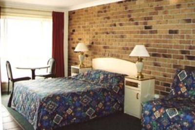 фото отеля Crows Nest Motel