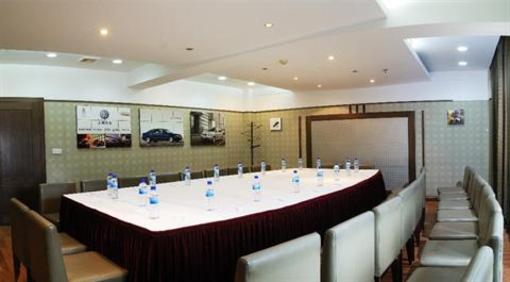 фото отеля Shuai Fu Che You Hotel Wuhan