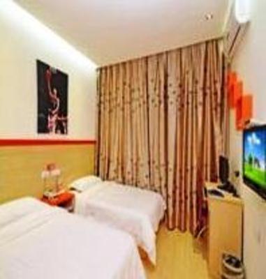 фото отеля Yichang Licheng Mini Hotel