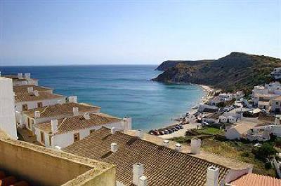 фото отеля Praia do Burgau