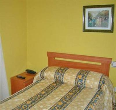 фото отеля Pension La Casina Oviedo