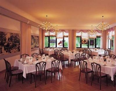 фото отеля Restaurant Hotel Waldhaus