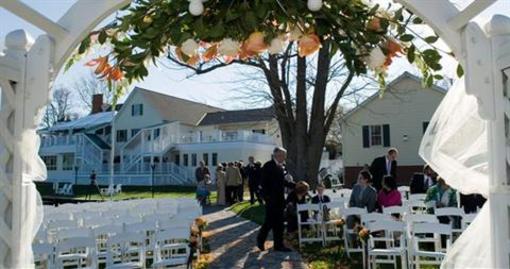 фото отеля The Oaks Waterfront Inn Royal Oak