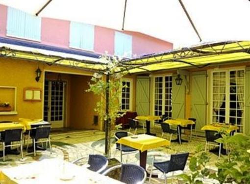 фото отеля Logis Hotel Des Pyrenees Rest La Pergola