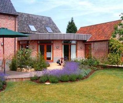 фото отеля T Groene Genoegen Bed and Breakfast Laarne