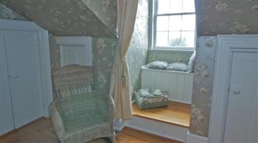 фото отеля Maplehurst Manor Accommodations