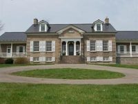 Maplehurst Manor Accommodations