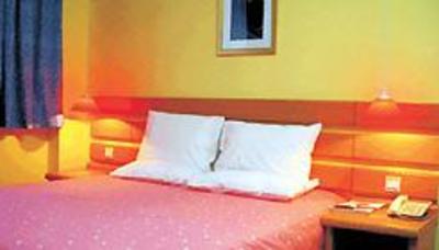 фото отеля Home Inn Zibo Gongqingtuan Road