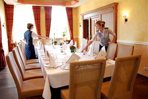 фото отеля Hotel Lindenhof Borken