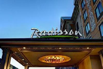 фото отеля Radisson Plaza Mississauga Toronto Airport