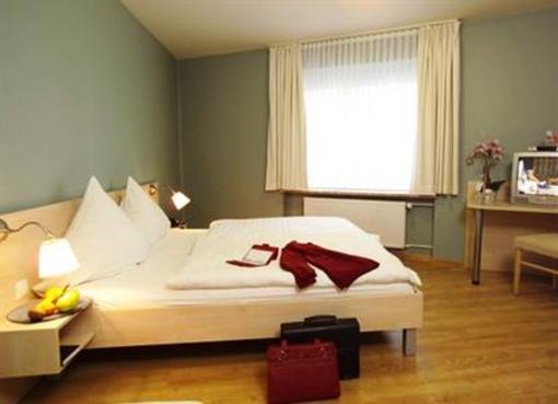 фото отеля Hotel Martin Limburg an der Lahn