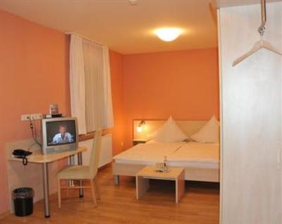 фото отеля Hotel Martin Limburg an der Lahn