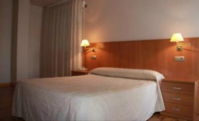 фото отеля Hostal Rio Selmo Ponferrada