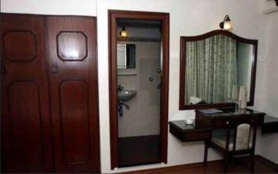 фото отеля Hotel Kemps Corner