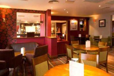 фото отеля Premier Inn East Warrington (England)