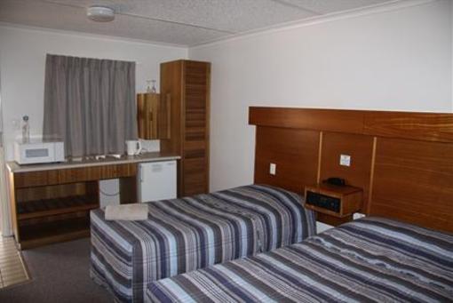 фото отеля Charleville Motel