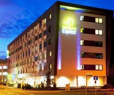 фото отеля Holiday Inn Express Bremen Airport