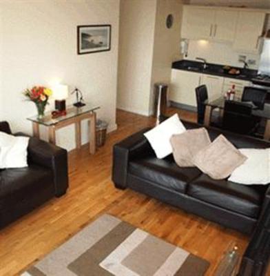 фото отеля Cotels Northampton Centro Apartments