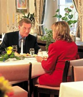 фото отеля Hotel Restaurant Gasthof zur Post