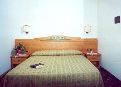 фото отеля Hotel Ambassador