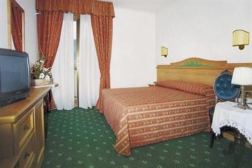 фото отеля Hotel Ambassador